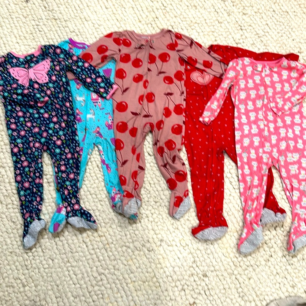 5 set carters footie pajamas. From a semi-crunchy mom, non toxic home.